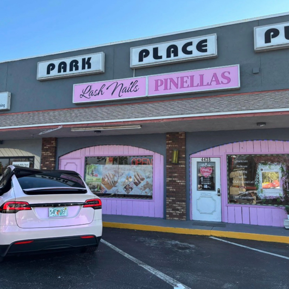 𝐿𝐴𝑆𝐻 𝑁𝐴𝐼𝐿𝑆 PINELLAS at Lash Nails Pinellas in Pinellas Park, FL