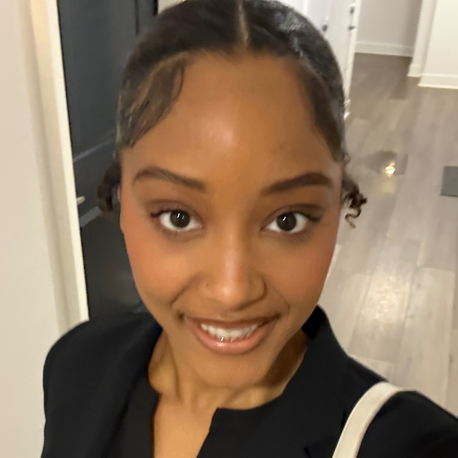 Amiha Johnson at Glow Braid Lounge in Pearland, TX