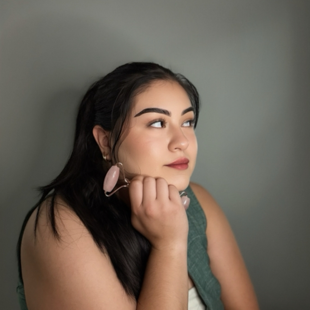 Nicole Hernandez at Luxx Beauty Hair & Esthetics in Pflugerville, TX