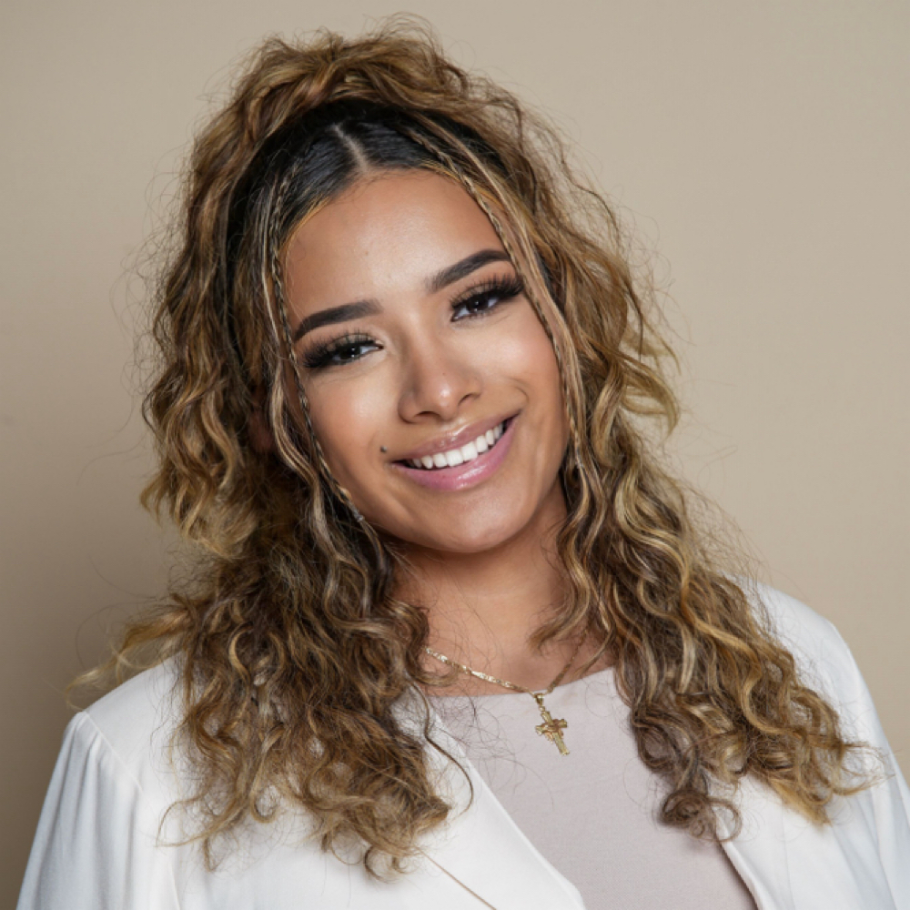 Dennise Quintana at Hello Beautyyy in North Kansas City, MO