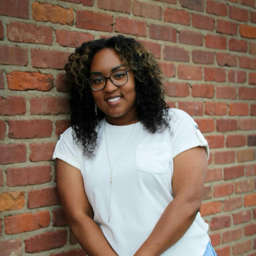 Pelaiah Barner at Artistic Roots Salon & Spa in Bowling Green, KY