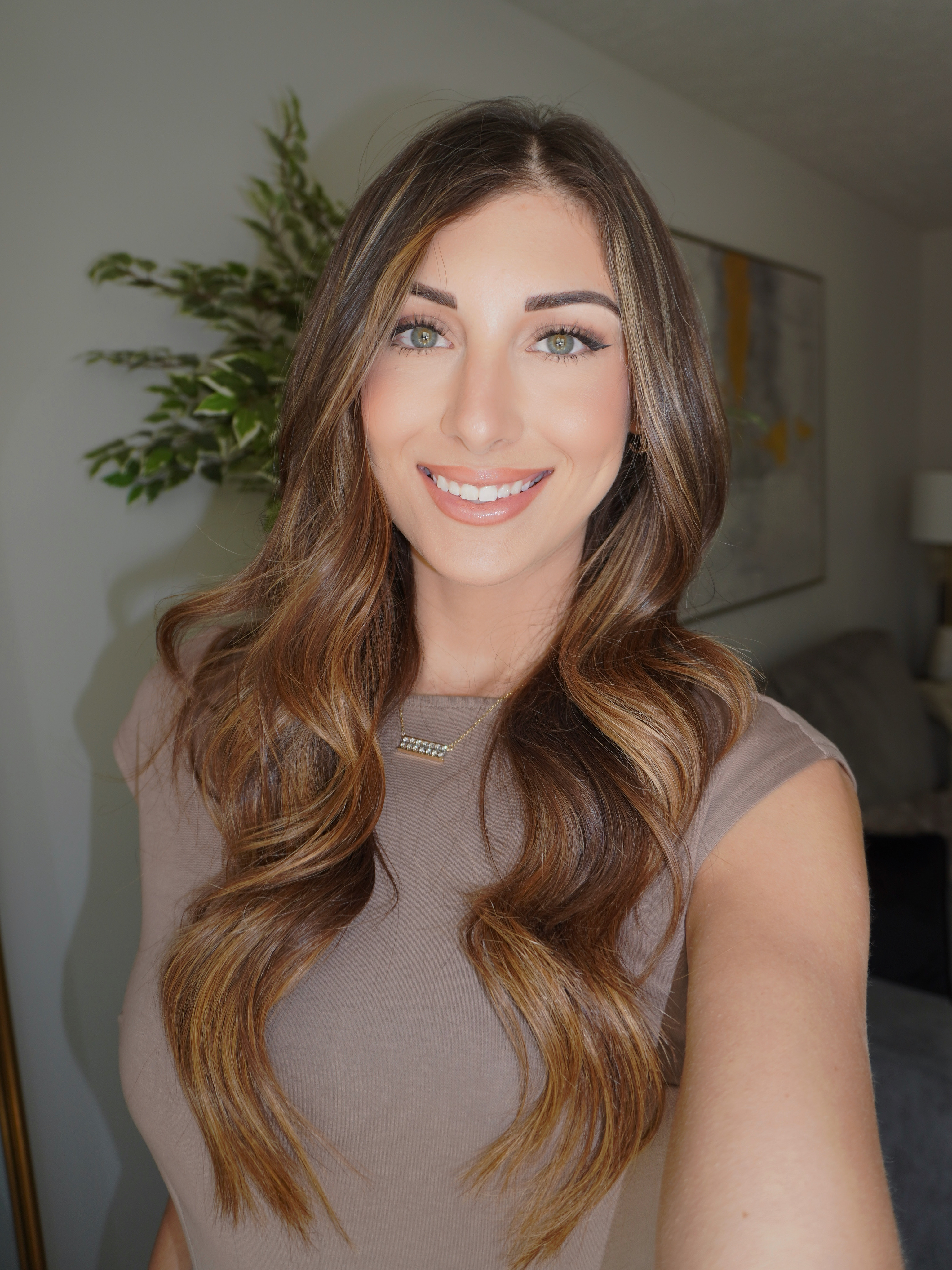 Alexx Makeup