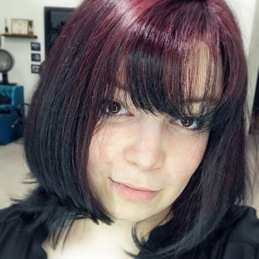 Samantha Barnett at Head Case Beauty and Barber Company in canby, OR