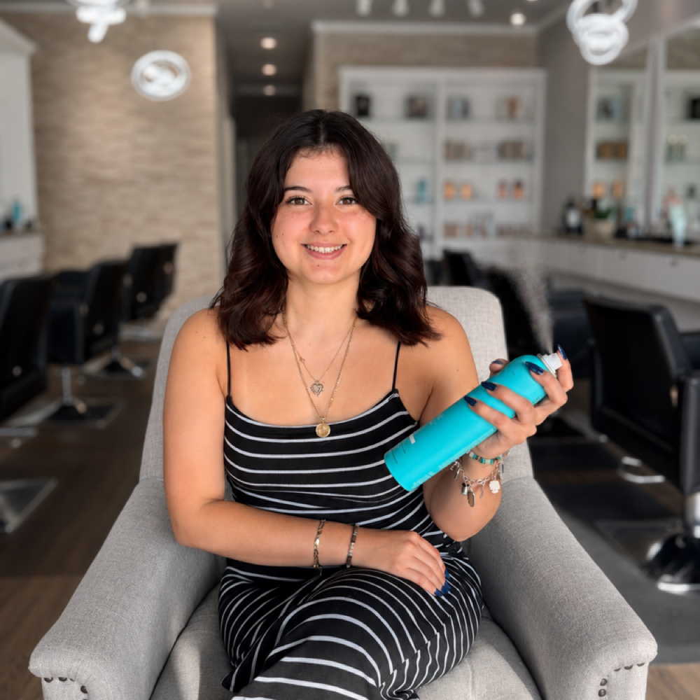 Esmeralda Paz at Pani Style Hair Salon in Katy, TX