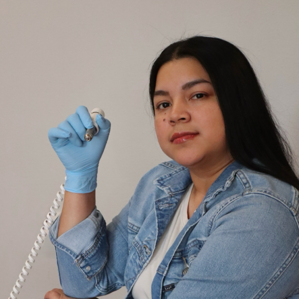 Joselyn Mejia at Aura Nail Studio in Mobile, AL