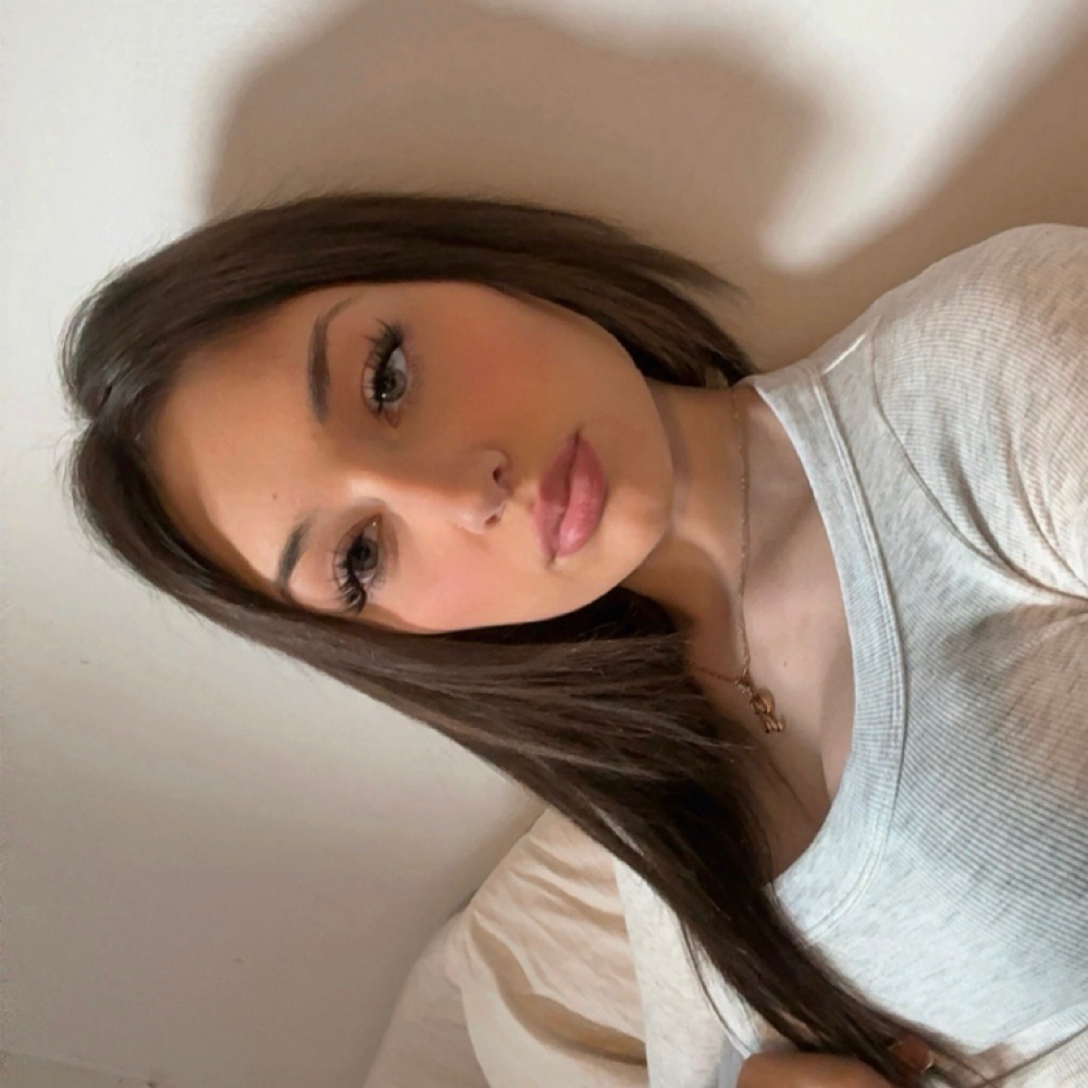 Weronika Tokarska at The Studio 5 in Rosedale, MD