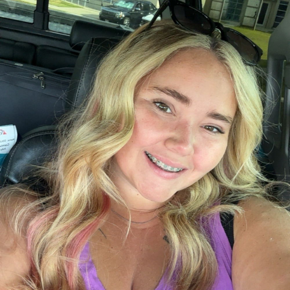 Keeley Fowler Sr Hairstylist