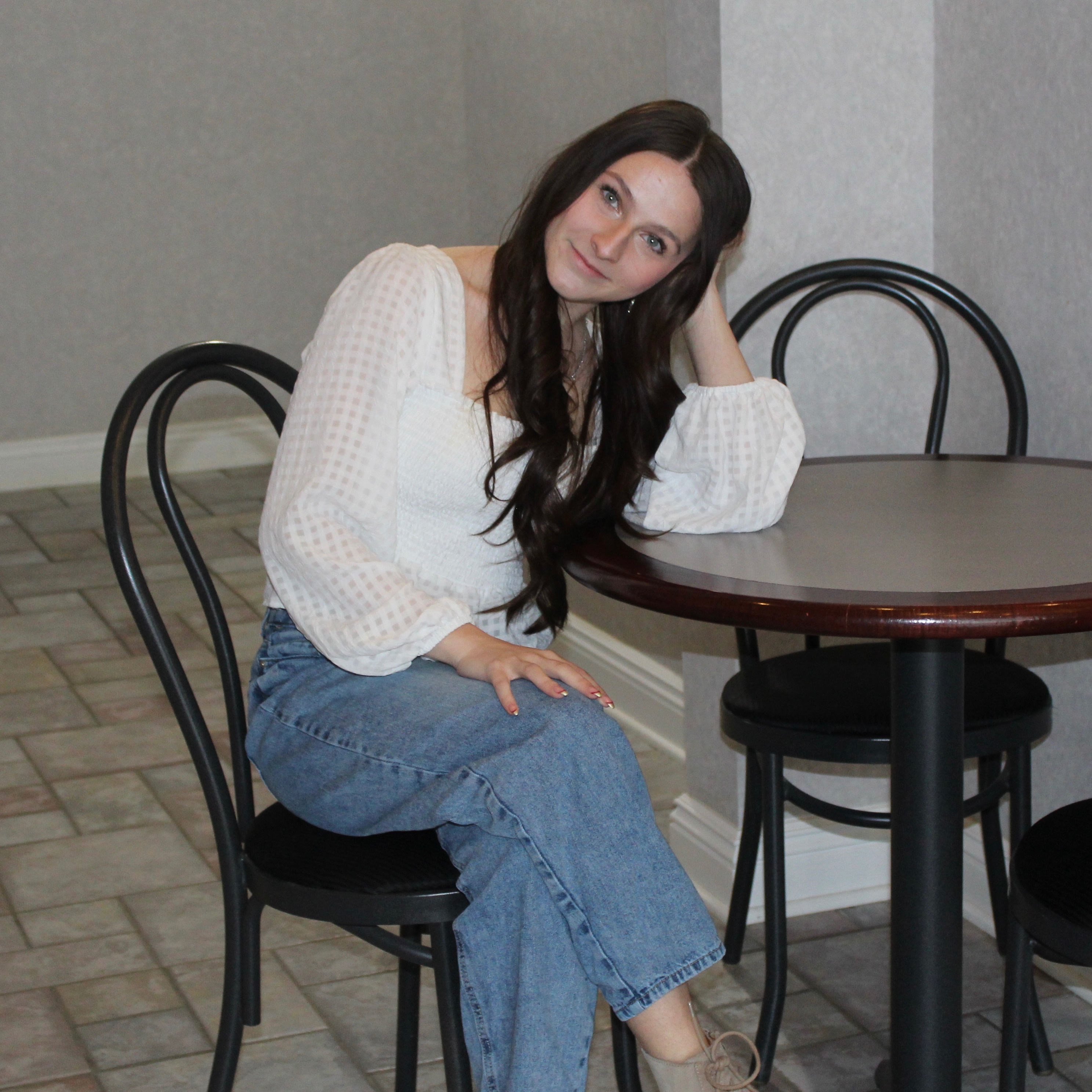 Kylee Lipps at Oak & Ivy Salon LLC in East Liverpool, OH