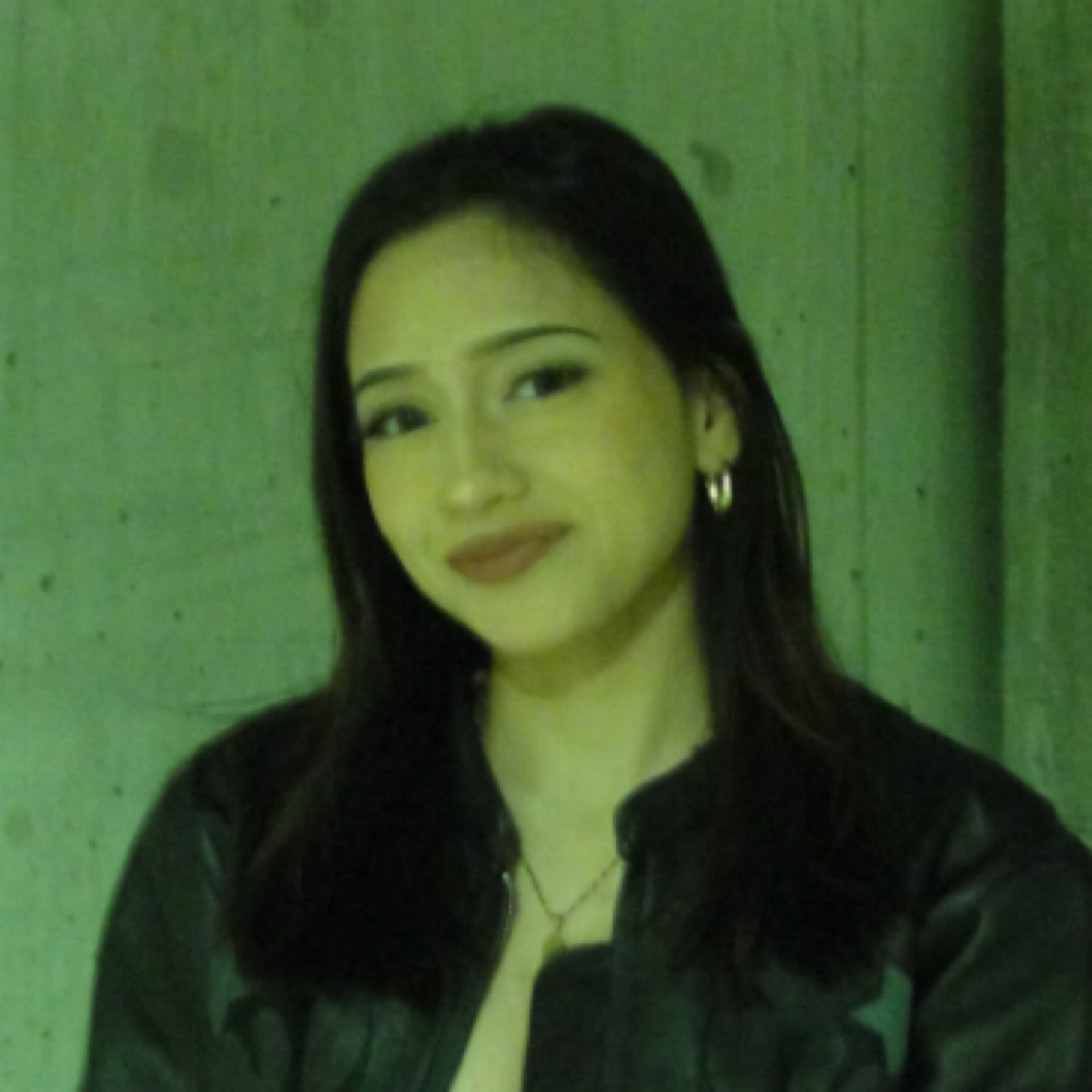 Jasmine S at Florida Nails 2 in Columbia, MO