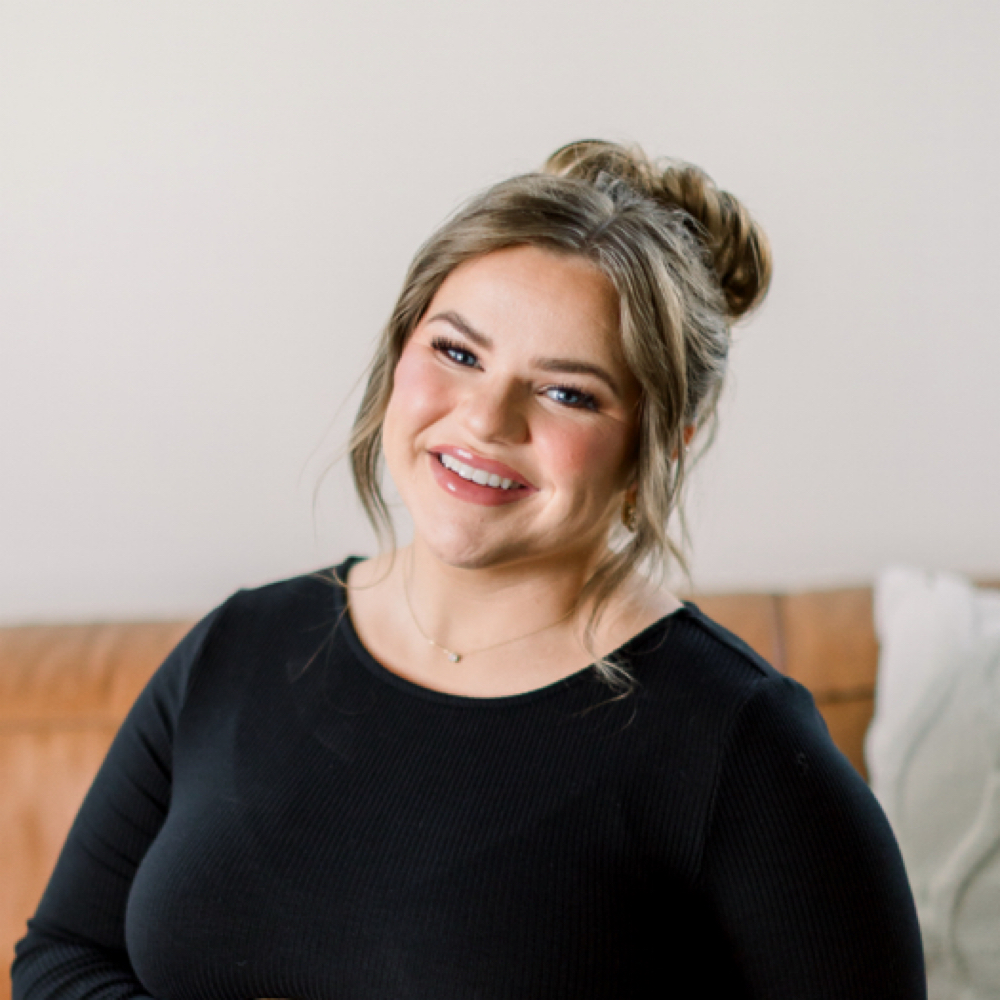 5 Emilee Gadd at TRESSES Salon in Deer Park, TX