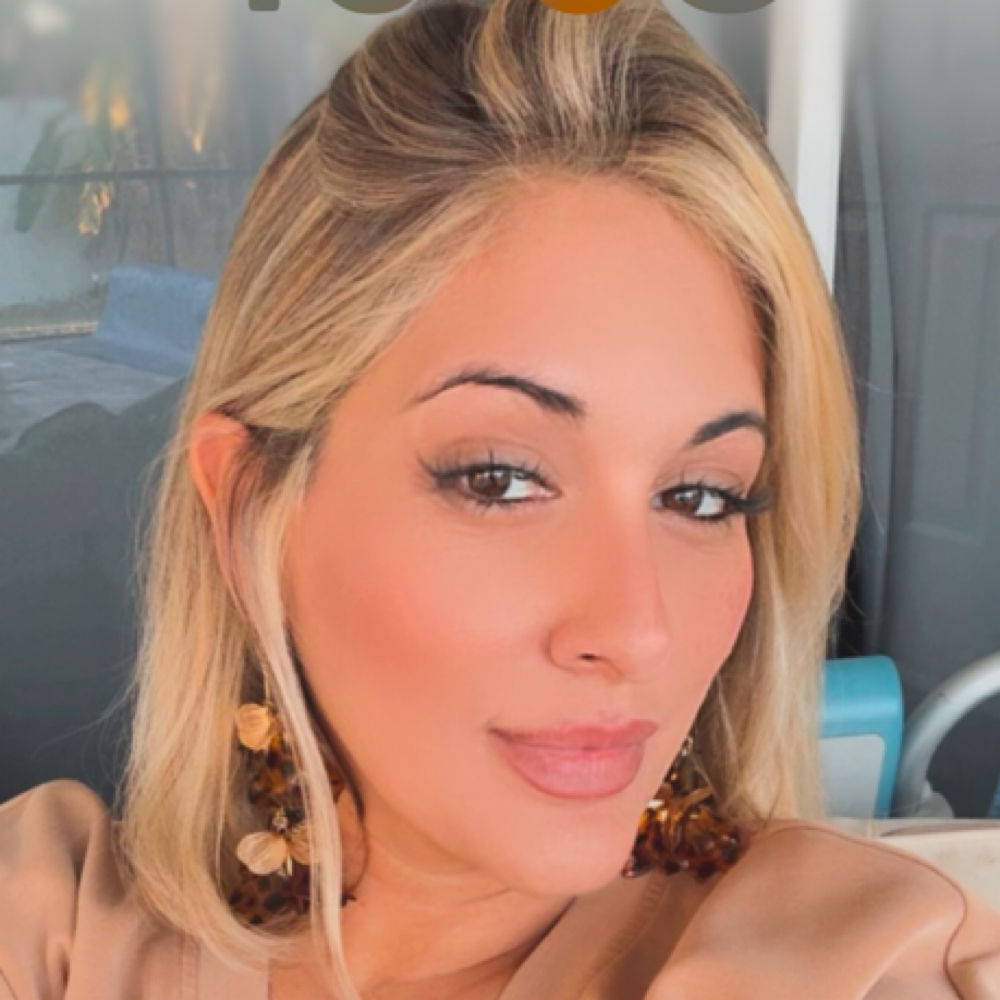 Isabel Santos at GlamRs Salon At The House Of Glitter in Cape  Coral, FL