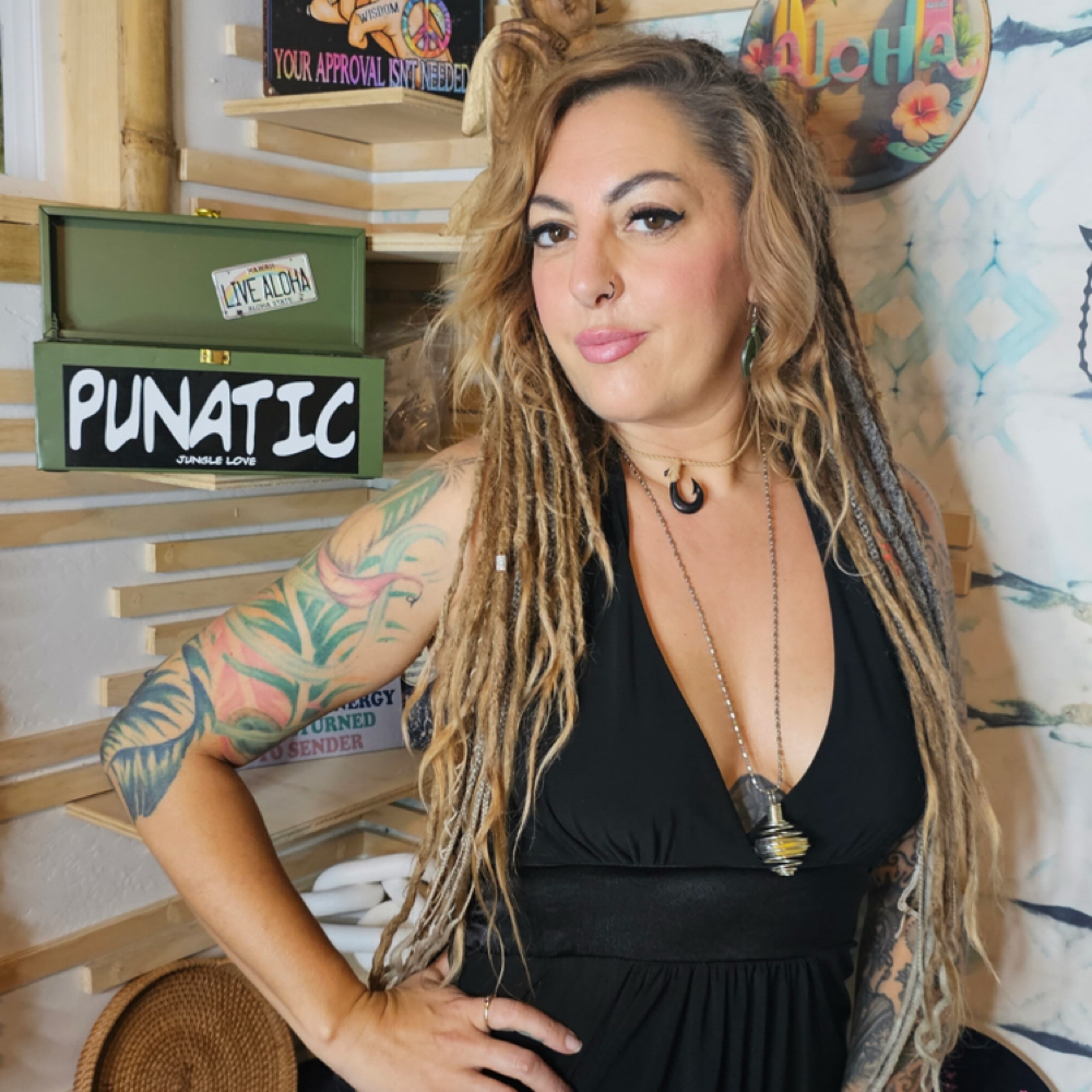 Cara Alimenti at CaraHiloHair in Hilo, HI