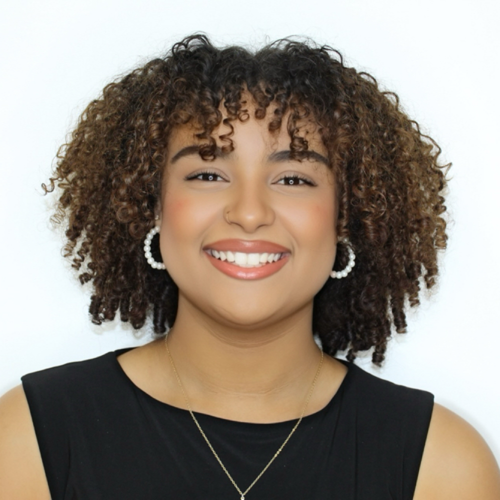 Alyssa Aloisio at Lavish Salon LLC in East Providence, RI