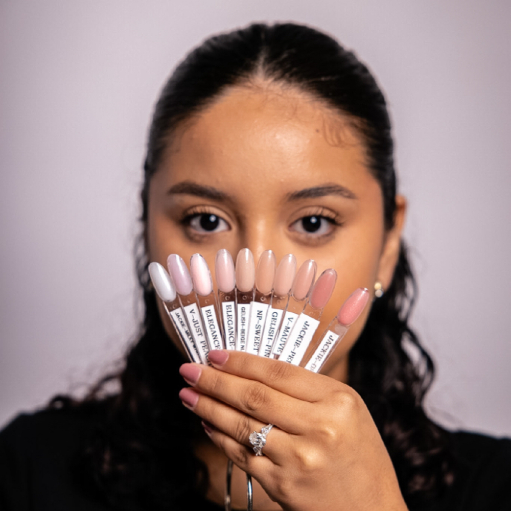 Elizabeth Ybañez at MNB SALONS LLC in San Antonio, TX