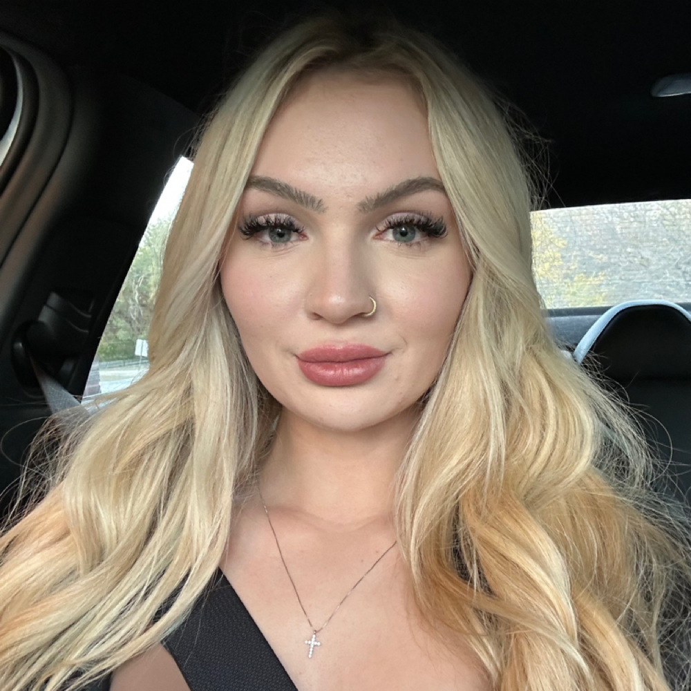 ella miller at ElForLuxury in Omaha, NE