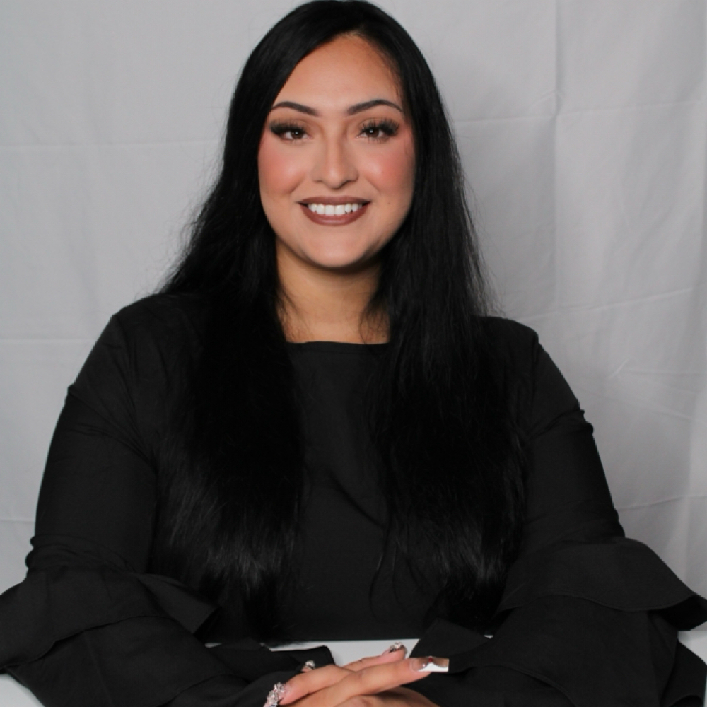 Evelin Solorzano at Xo Nail Salon in Watseka, IL