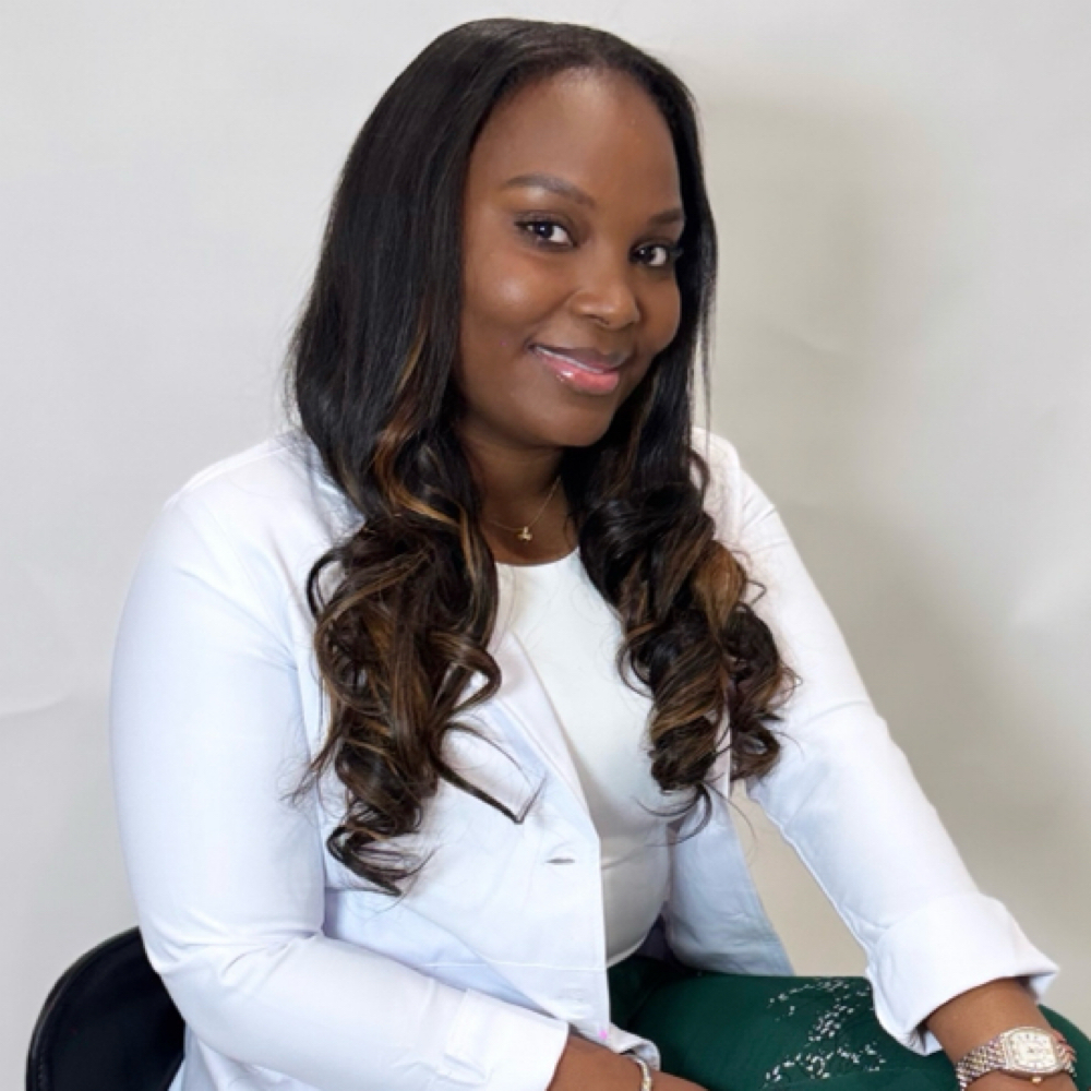 Keyona Gayles at BLAZEBODYSPA & BEAUTY BAR in TINLEY PARK, IL