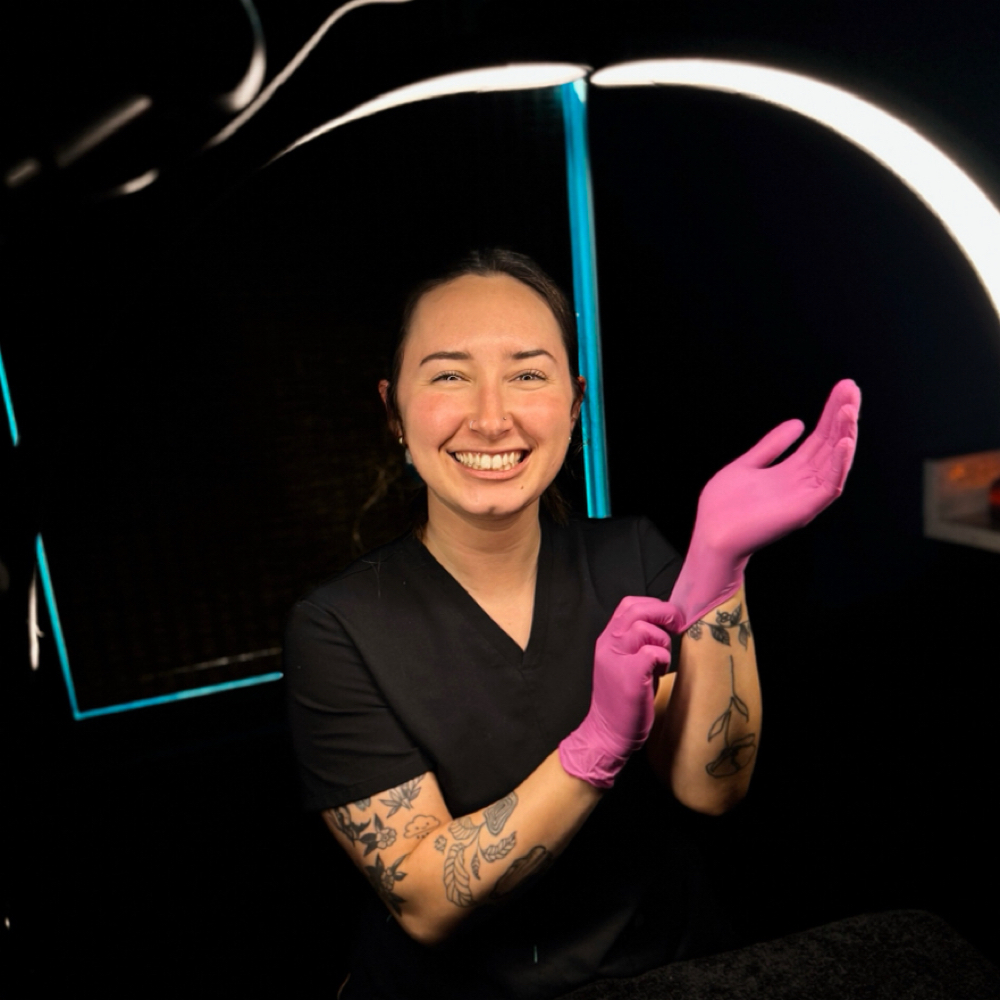 Taylor Chapman at Seaweed + Pearl in Midlothian, VA