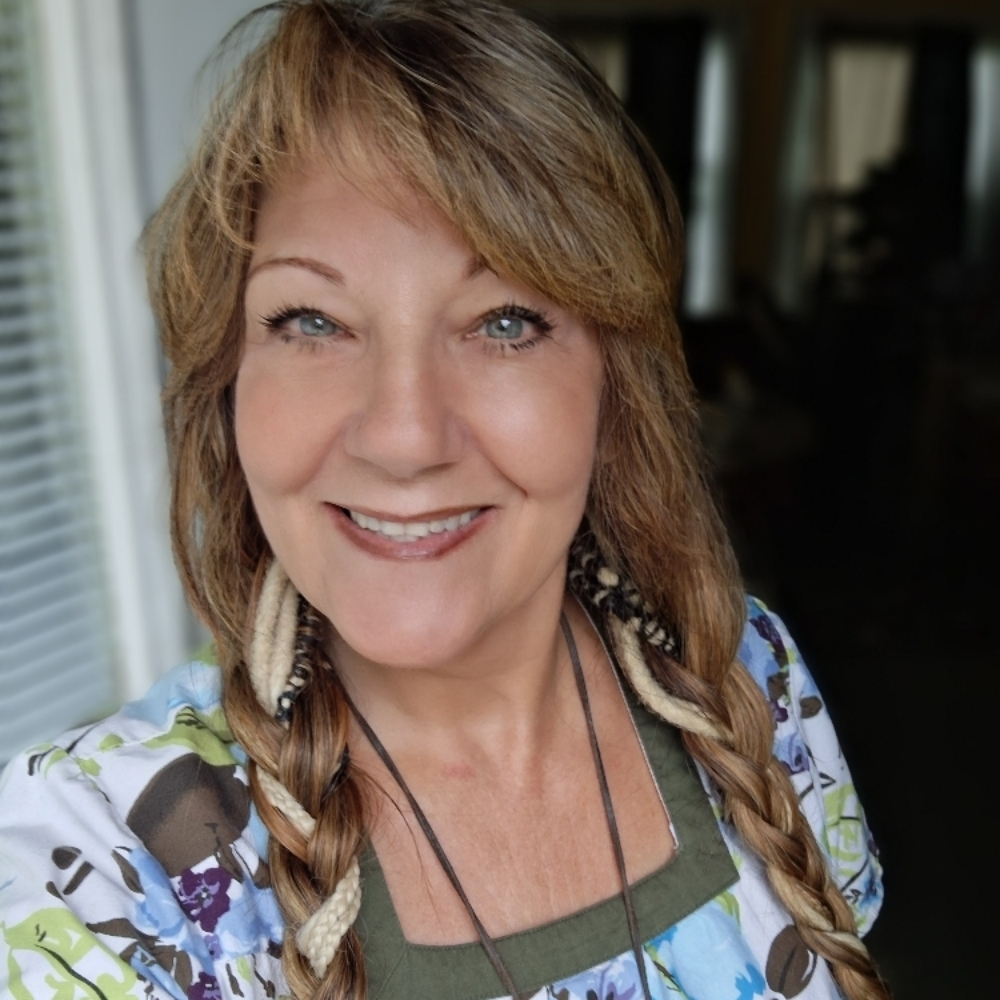 Jeanne Wonders at Main Beauty Salon & Spa in Arab, AL
