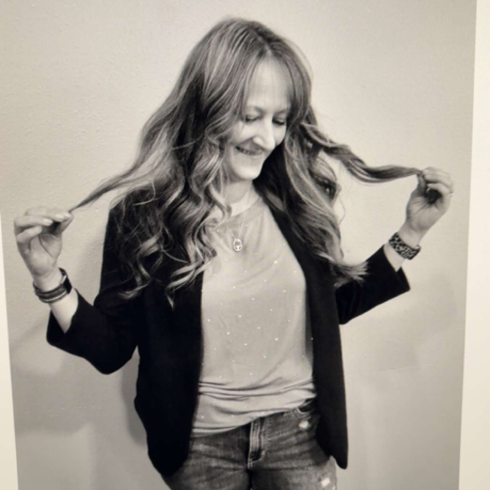 Dini Snyder at Jade Haven Salon in North Platte, NE
