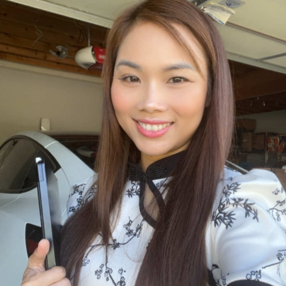 Vy Luong at Palace Nail Spa in Merrillville, IN