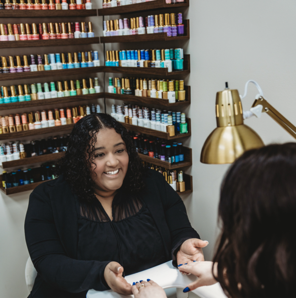 Jasmine Cox at Blue Haven Salon & Spa LLC in Buena Vista, VA