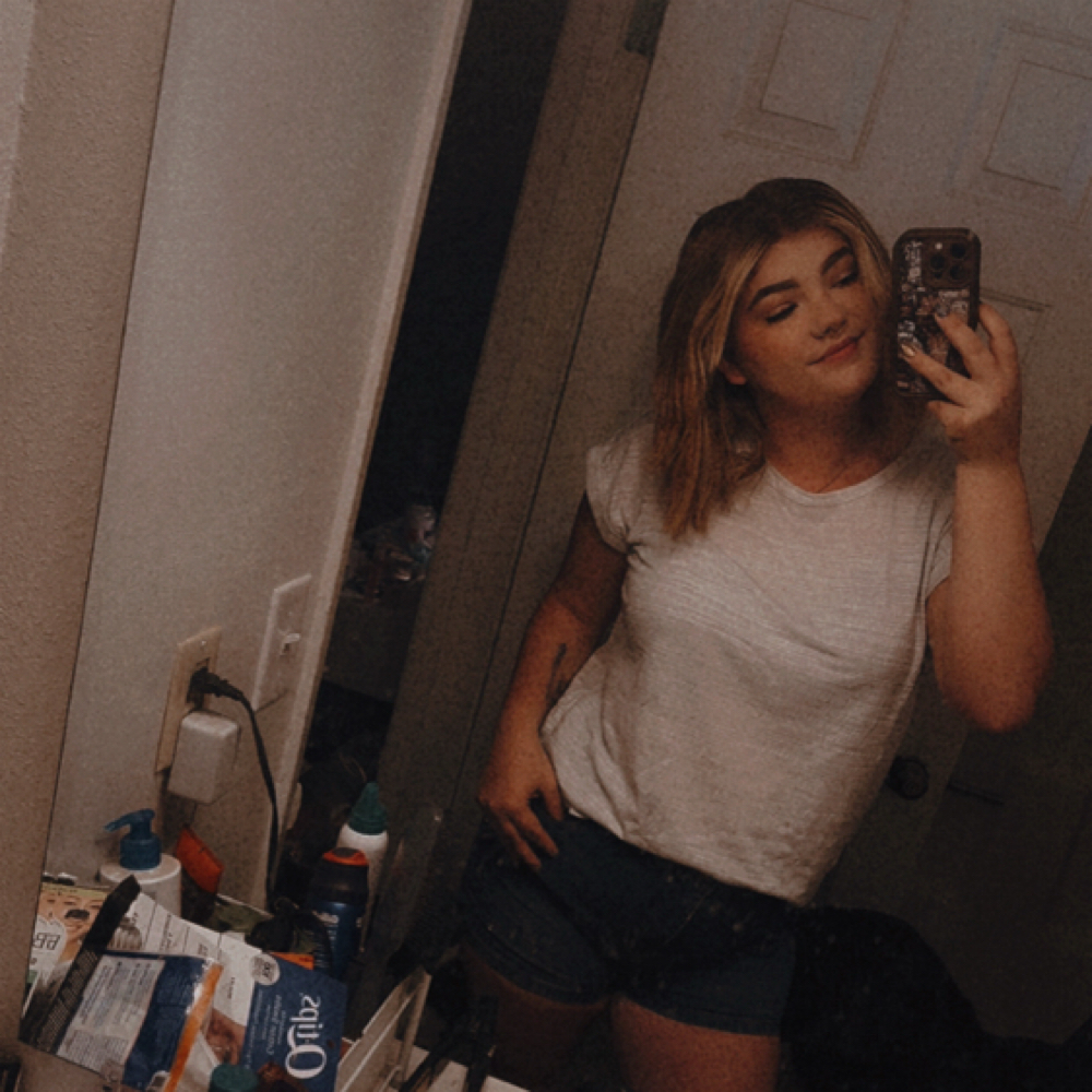 Roseta McKibben at Blood Sweat & Shears in Fernley, NV