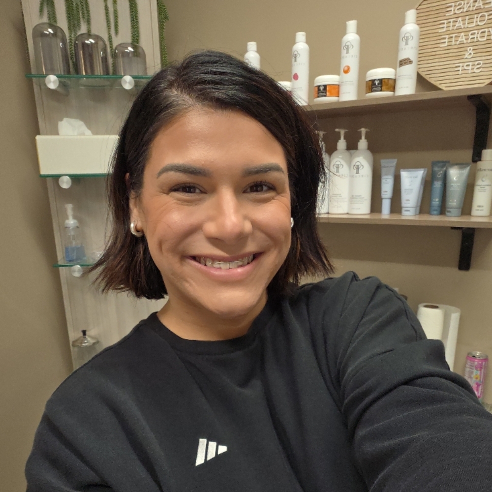 Lacey Kellerman at Hadley Skin Studio in Mason, OH