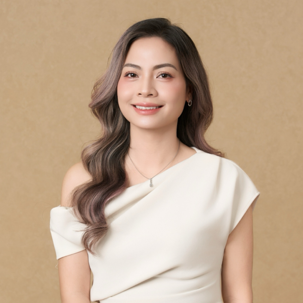 Tina Nguyen at Beautylosophy Lash & Permanent Makeup in Pearland, TX