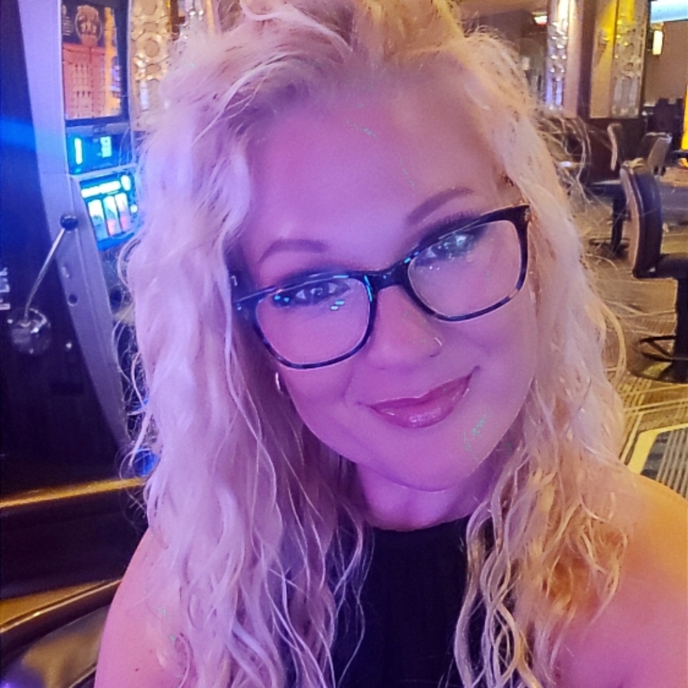 Candice Yurko at Honeycomb Salon Suite LLC in ashtabula, OH