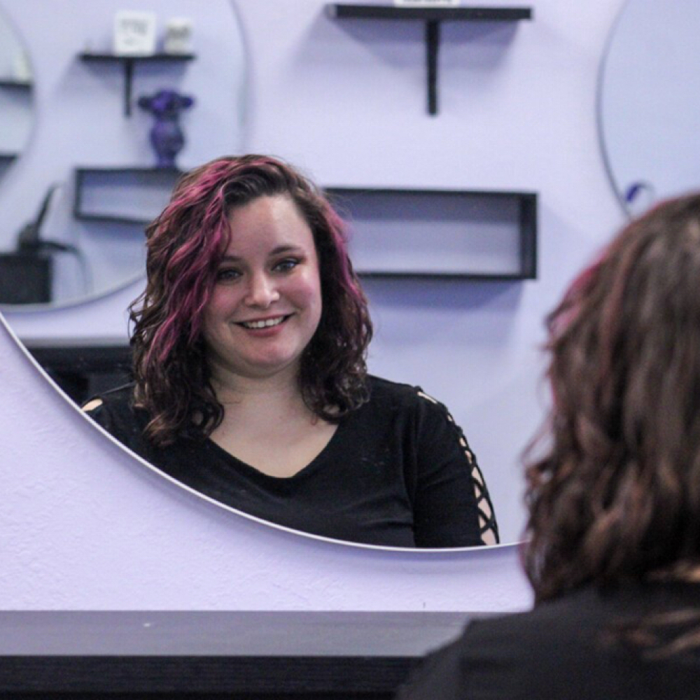 Regina Saylor at Bold Impressions Salon LLC in Tomah, WI