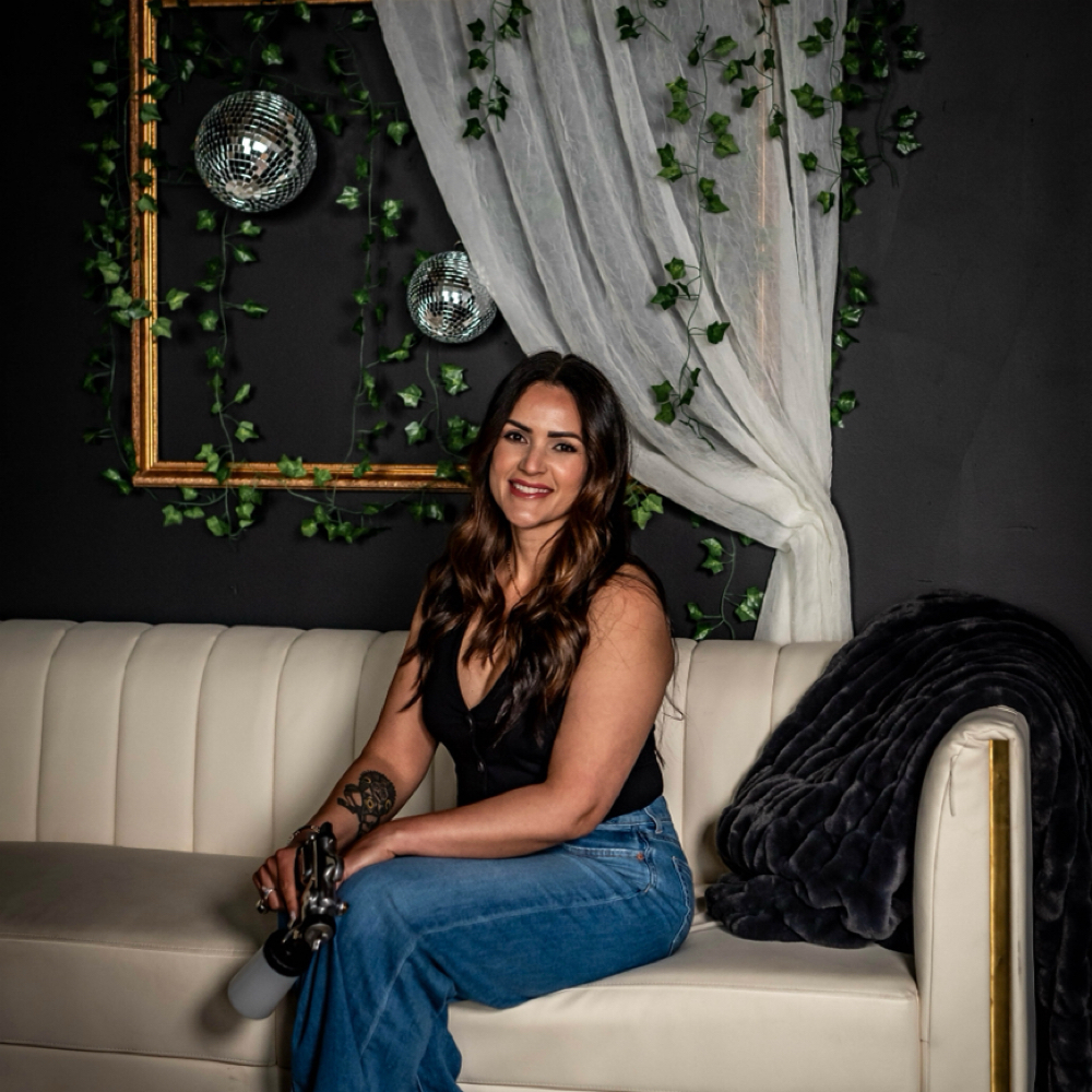 Yolanda Burgos at Solea Sunless in Dayton, OH
