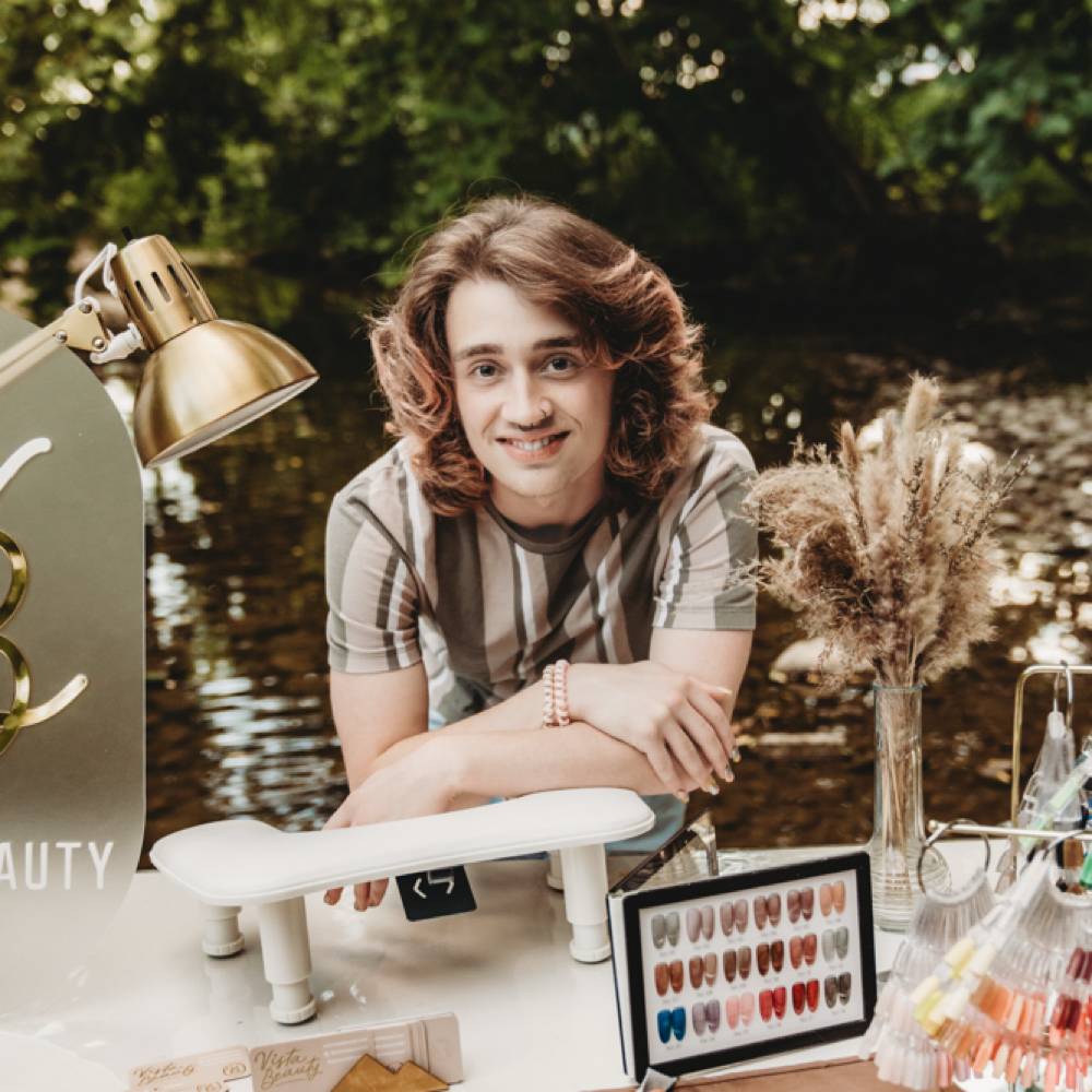 Joshua Isom at Vista Beauty, LLC in Buena Vista, VA