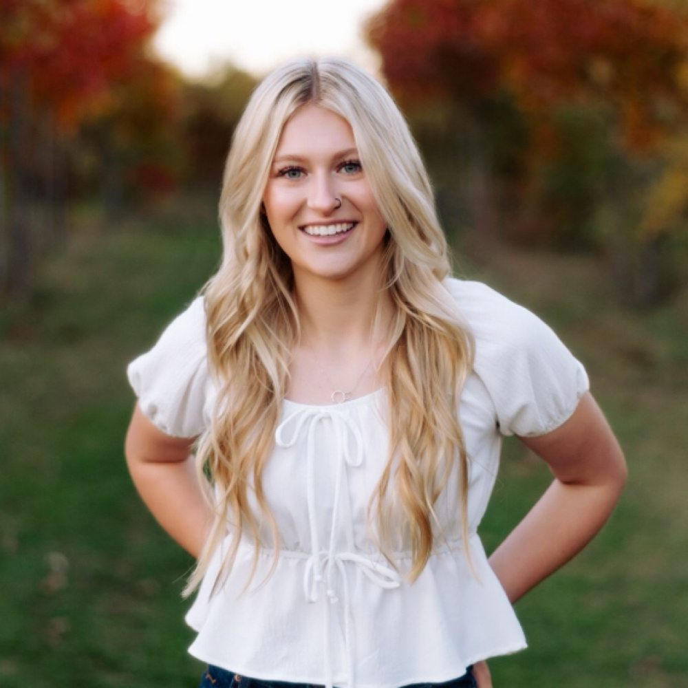 Vienna Pierson at Kensho Salon in Big lake, MN