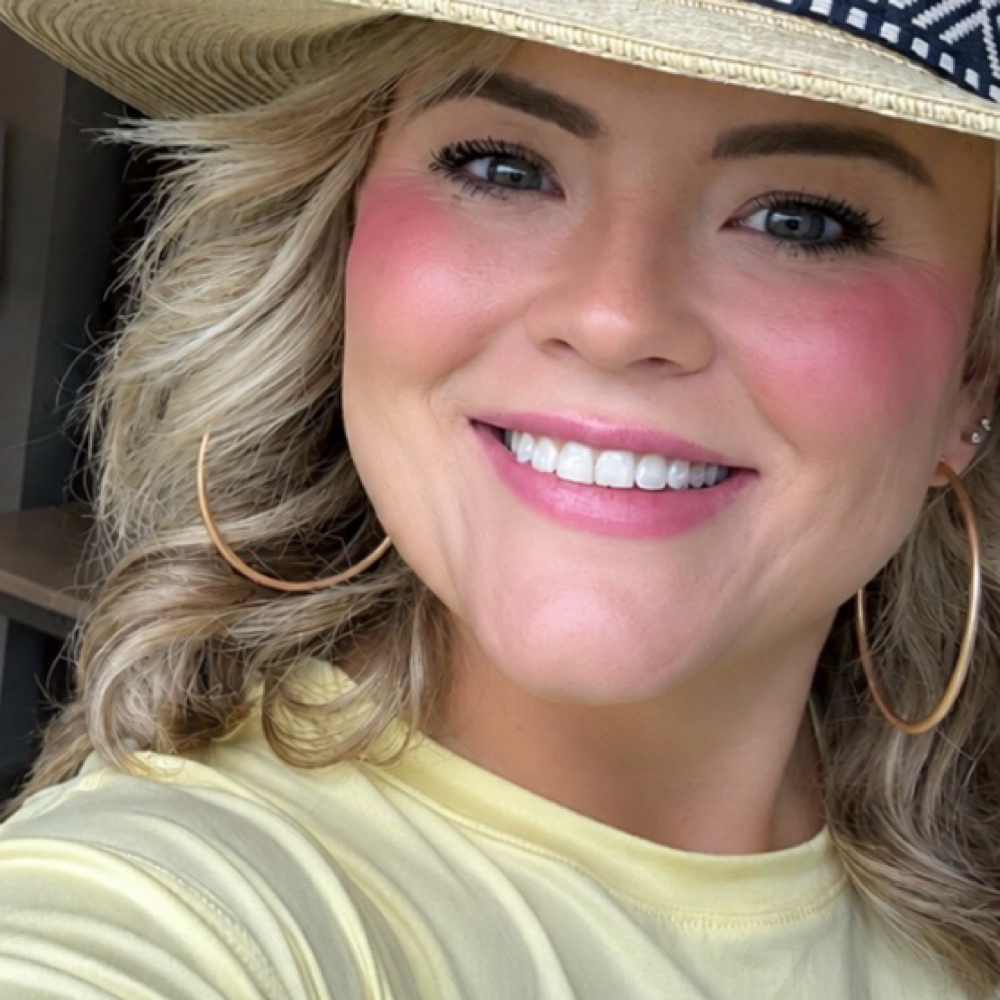 Lacey Hooks at High Maintenance Salon in Glennville, GA