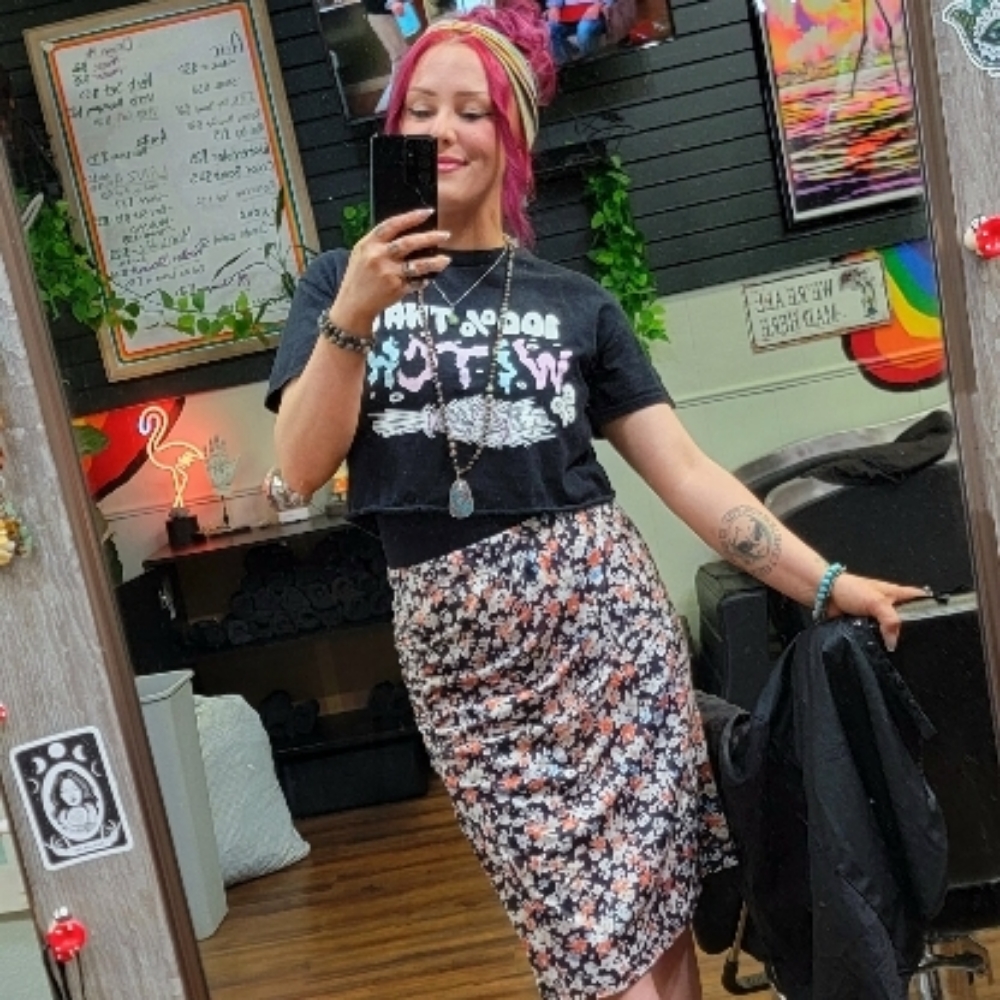 Stephanie Gomez at Neon Dreams Salon in Springfield, MO