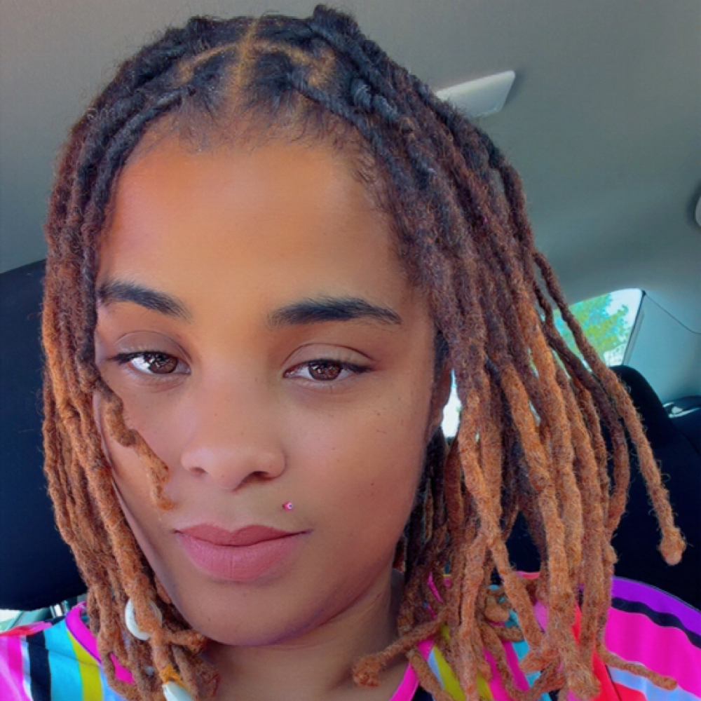 Ladi Redd at Lou Lou’s Nail & Beauty Bar in Tampa, FL