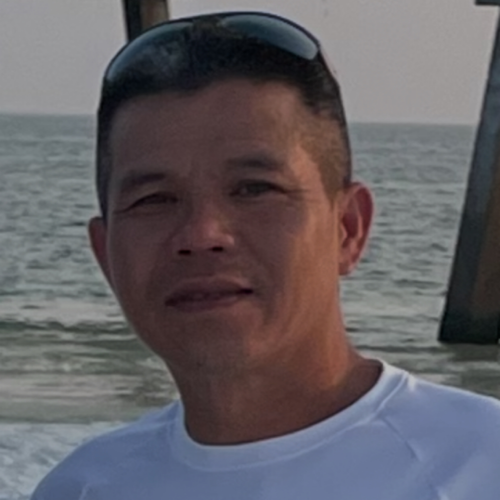 Ken Tran at Oh My Nails! in Longview, TX