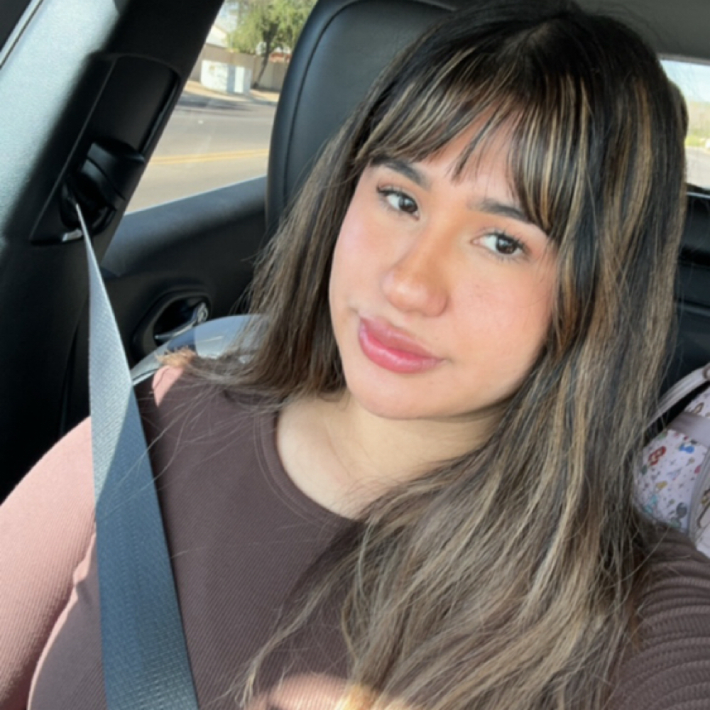 Gloria ❤️ Mon-Fri: 8am-7pm Sat-Sun: 8am-5pm (91st Camelback)