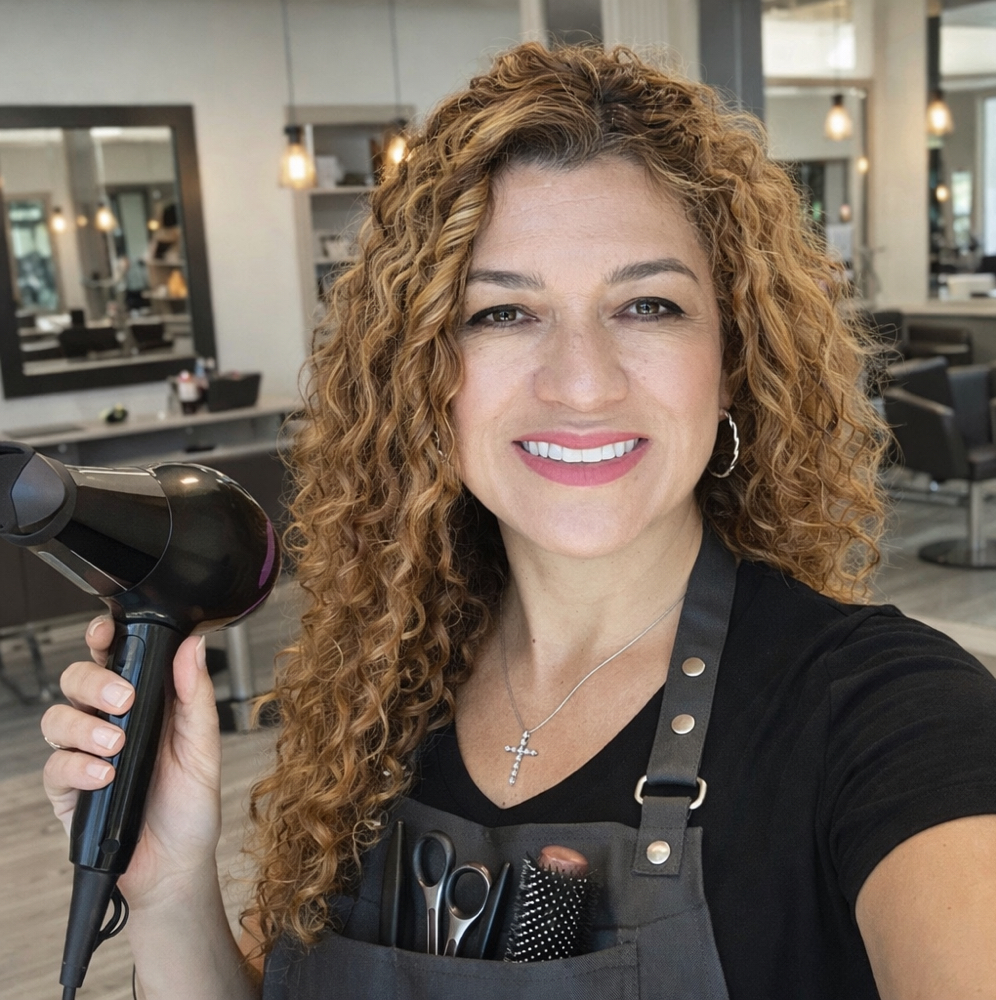 Alba Swartz at Salon Gloss at Salon Studios Woodstock in Woodstock, GA