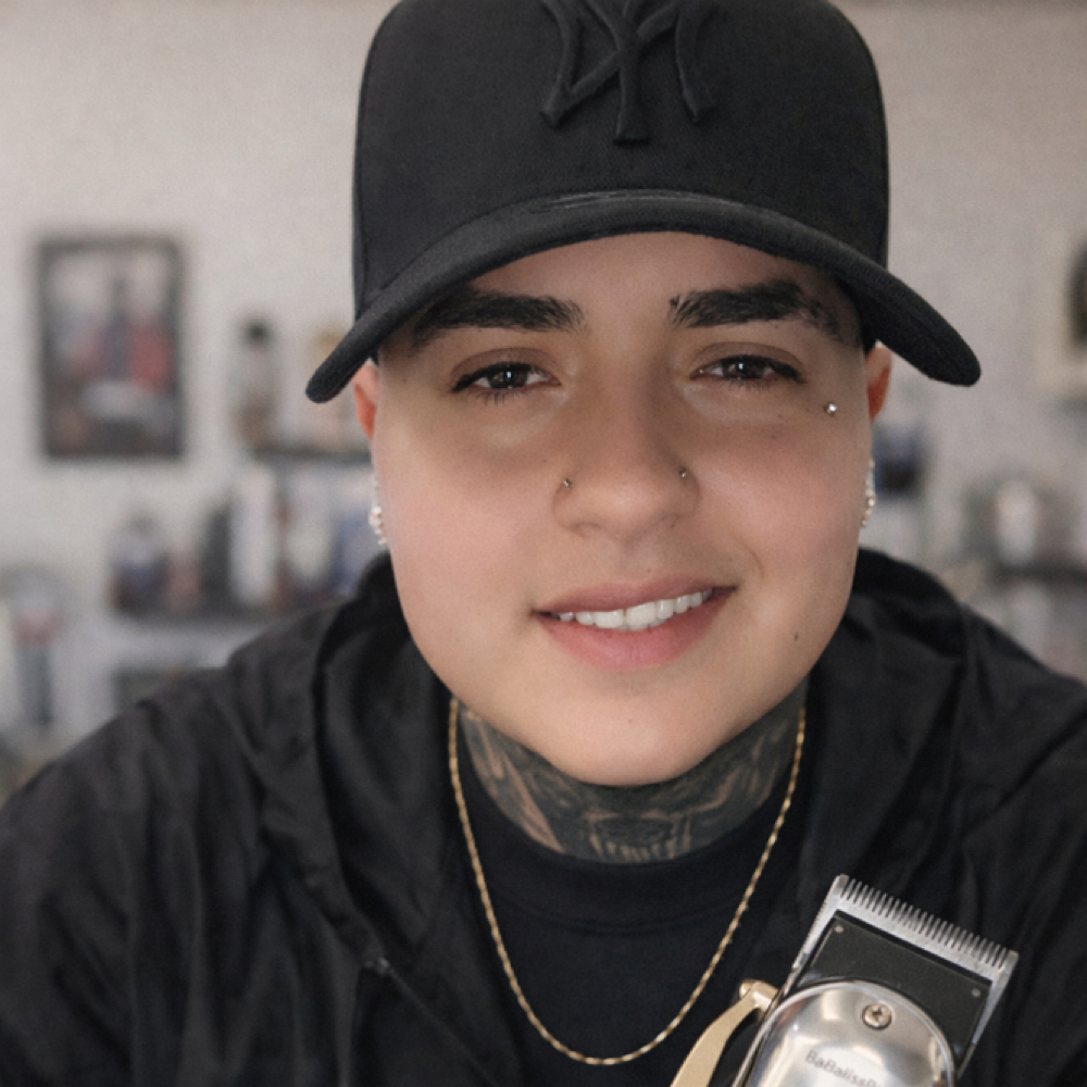 Lee Martínez at Pretzel city barbershop in Freeport, IL