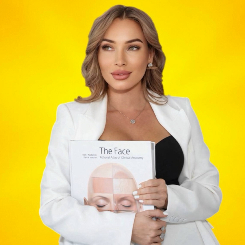 JULIA Esthetician at JUVU BEAUTY in Irvine, CA