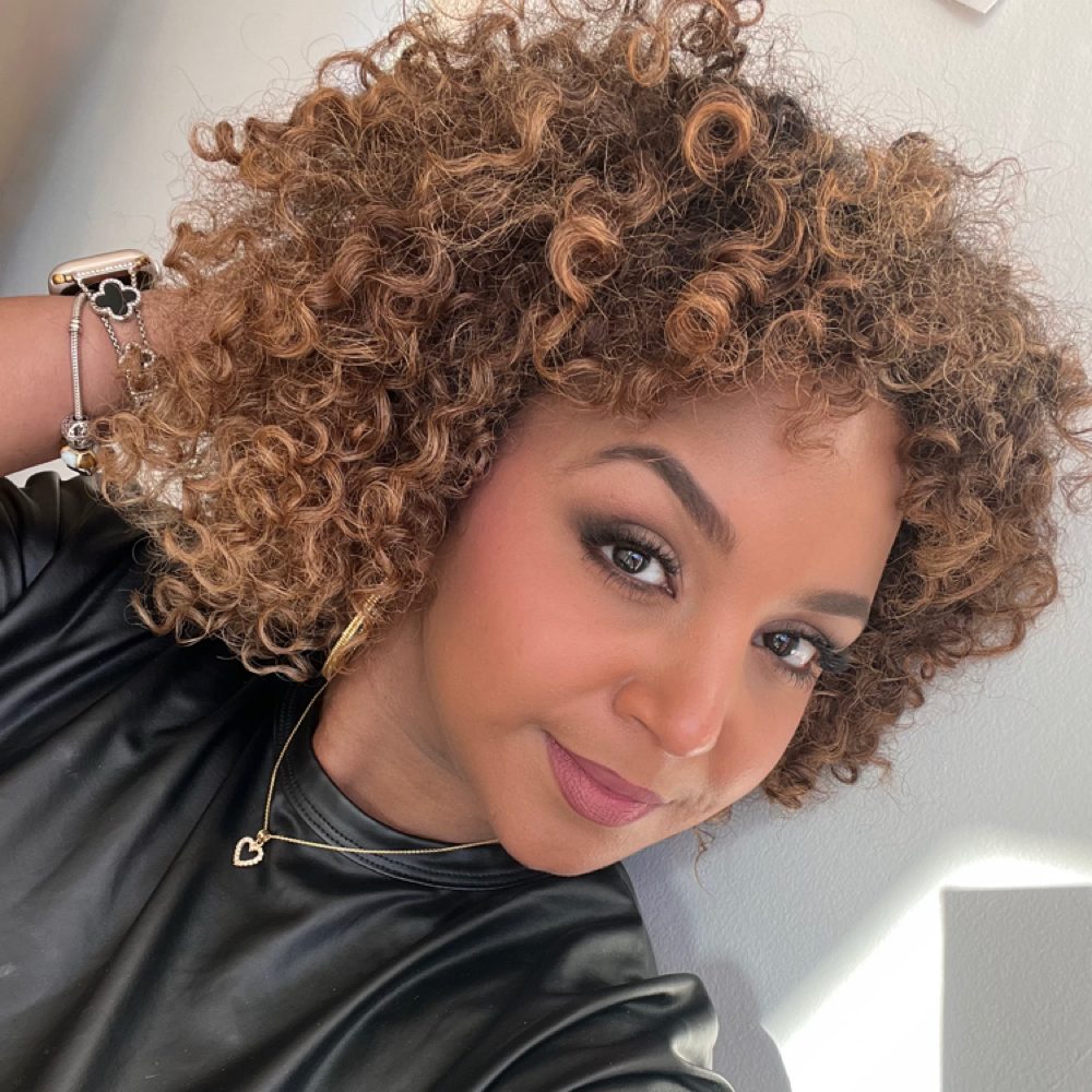 Bebe V at Alex & Anny Hair Salon in New York, NY