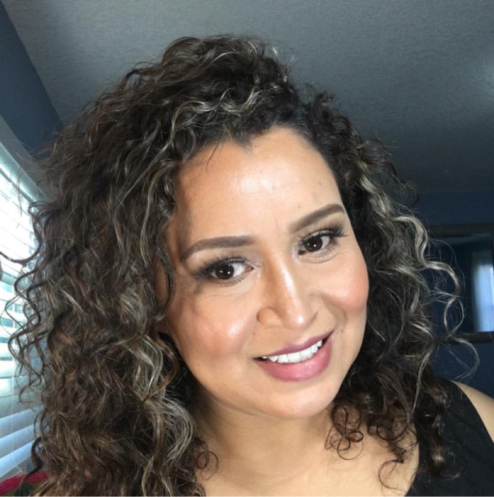 Yessenia Gonzales at Be u salon Conroe in Conroe, TX