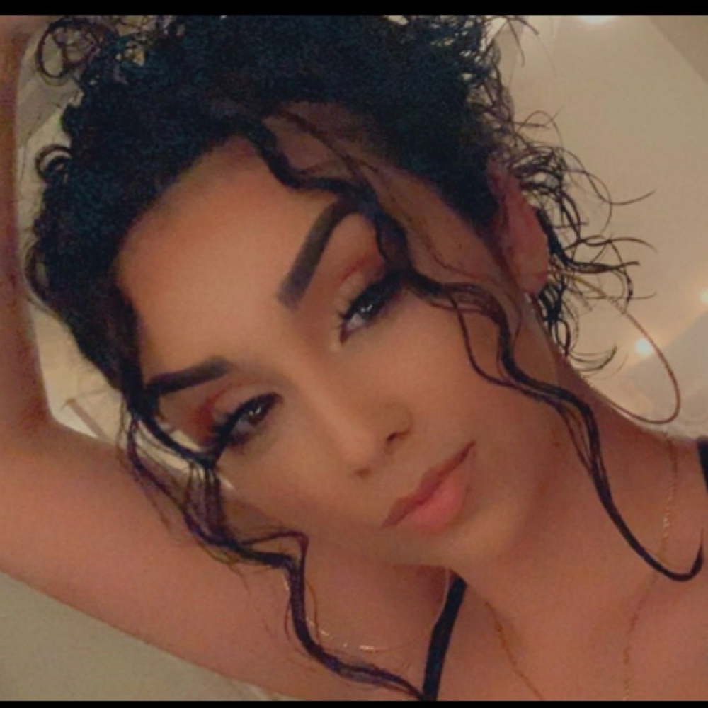 Lilly Gonzalez at Perla’s Nails in Orlando, FL