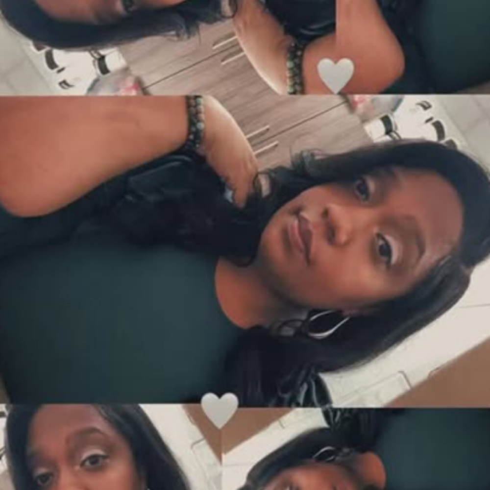 India Young at Cedar & Silk Salon Suite in Alexandria, VA