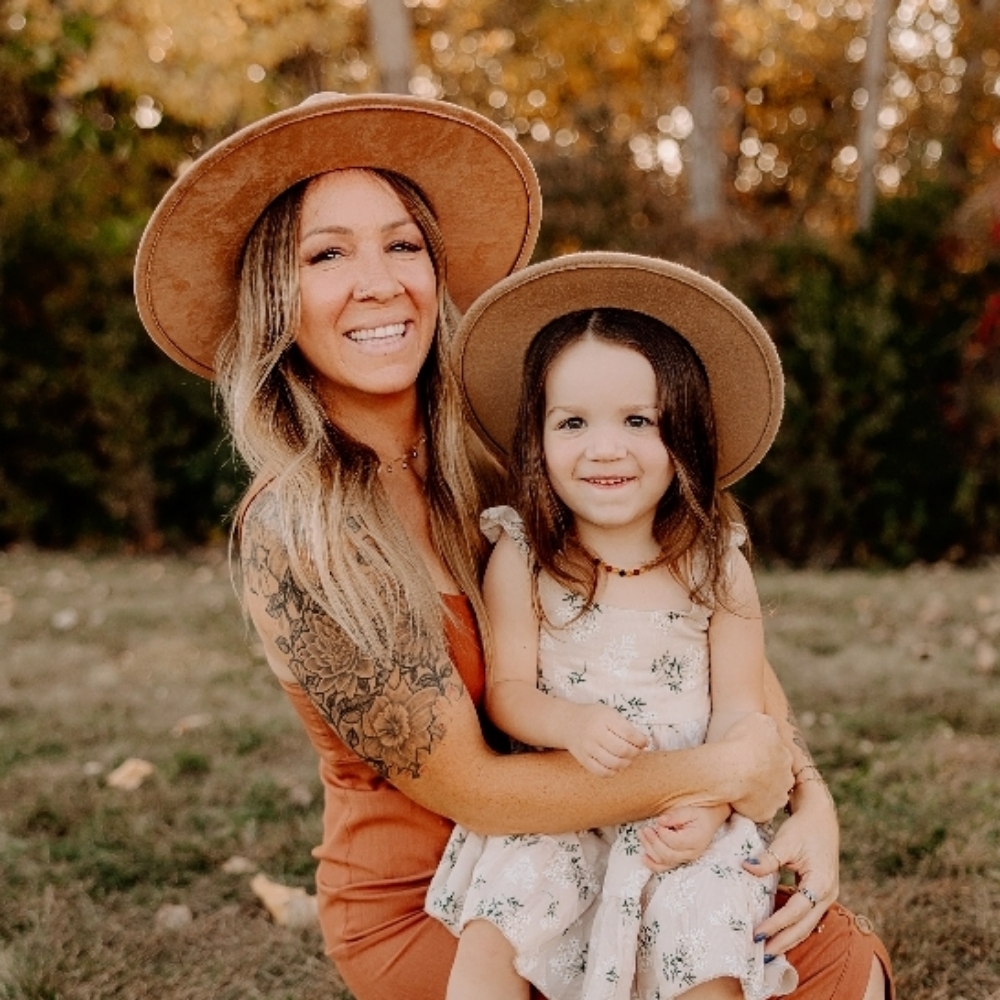 Sara Edwards at Lavish Salon & Spa in Rock Island, IL