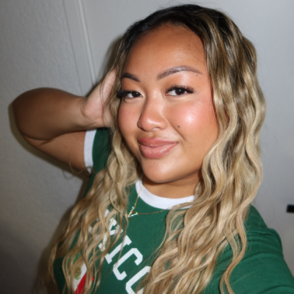 Sheila Tran at Foxy Nails Bar West Palm Beach in West Palm Beach, FL