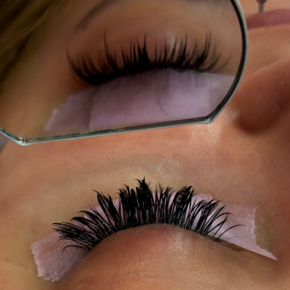 Chloe Aura Aesthetics at 21 Melrose Beauty Lounge in Mckees Rocks, PA
