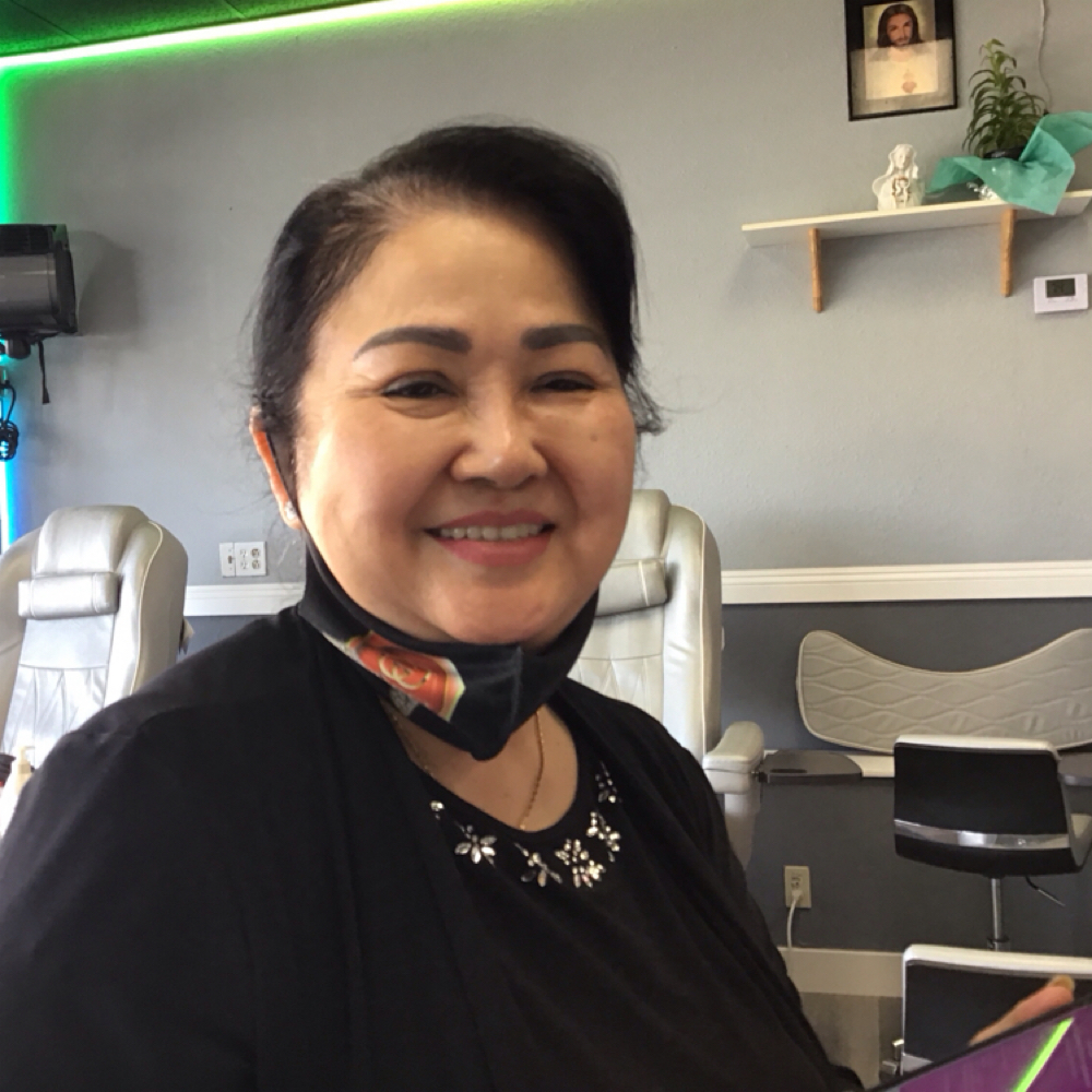 Helen Ho at Q Nails in Inglewood, CA